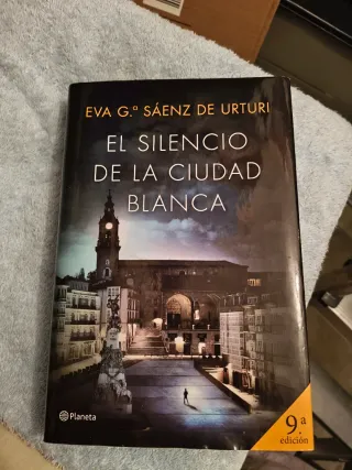 El silencio de la ciudad blanca: Trilogia de la...