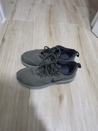 Zapatillas Nike Air Max Talla 42.5 Verde Militar