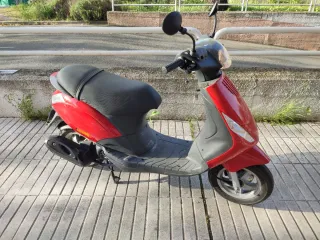 Ciclomotor Scooter Rojo 50 cc 4T