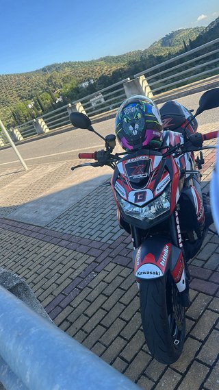 Kawasaki Z750