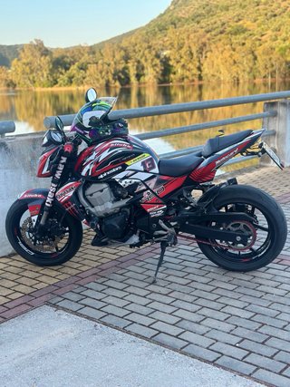 Kawasaki Z750