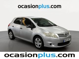 Toyota Auris 1.4 D-4D Live DPF 66 kW (90 CV)