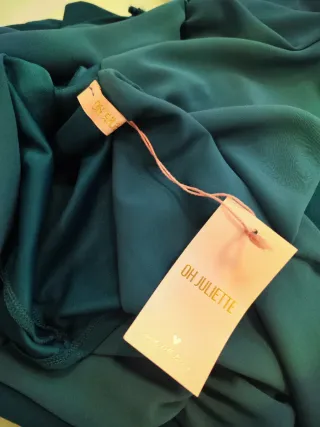 Vestido de gala con capa. Oh Juliette. Nuevo.