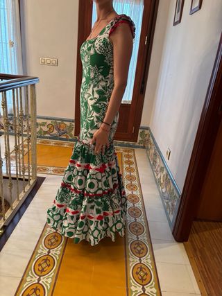 Traje de flamenca canastero verde y rojo