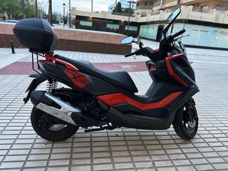 Kymco DTX 350 2023 Negra/Roja