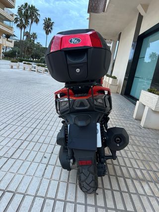Kymco DTX 350 2023 Negra/Roja