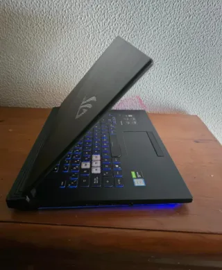 Portátil gaming Asus rog strix 17 pulgadas