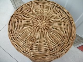 Estanterías Ikea/cesta mimbre/estanteria colgante