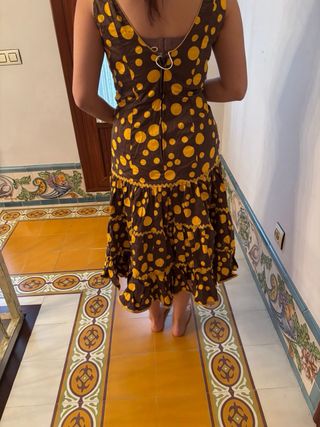 Traje de flamenca corto de lunares