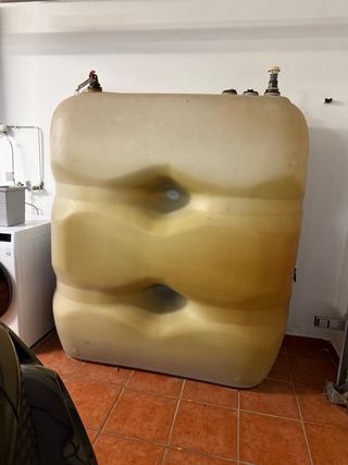 Caldaia a gasolio e serbatoio 1500 litri