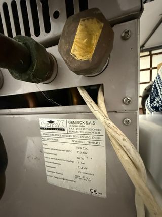 Caldaia a gasolio e serbatoio 1500 litri