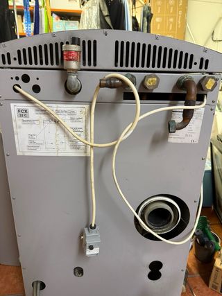 Caldaia a gasolio e serbatoio 1500 litri