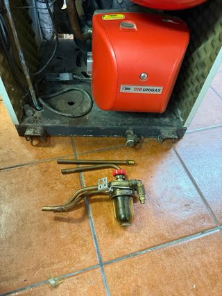 Caldaia a gasolio e serbatoio 1500 litri