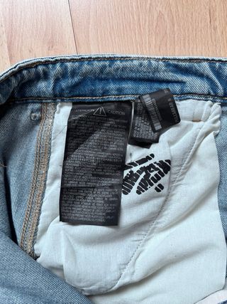 Bermuda vaquera carpintero