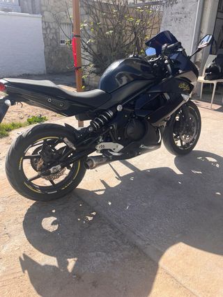 Kawasaki Ninja Negra