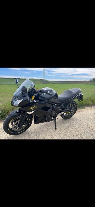Kawasaki Ninja Negra