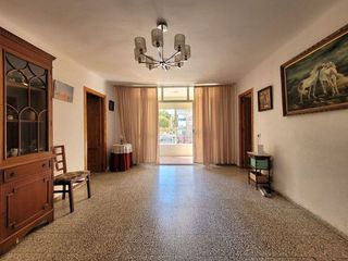 Piso en venta en Parque Victoria Eugenia en Málaga