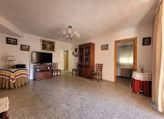 Piso en venta en Parque Victoria Eugenia en Málaga