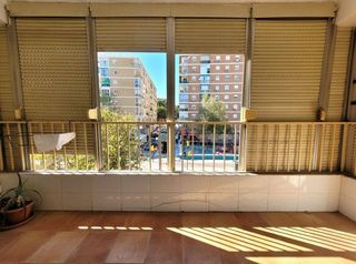 Piso en venta en Parque Victoria Eugenia en Málaga