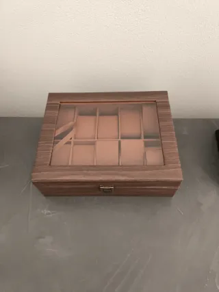 Scatola porta orologi in legno