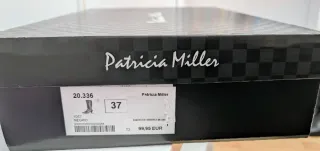 Botas altas de cuero negras