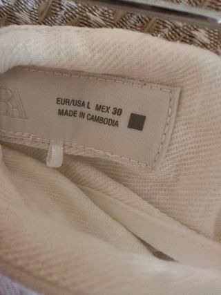 Bermuda blanca mujer