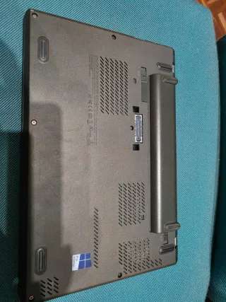 Lenovo X260 i5 8GB RAM SSD