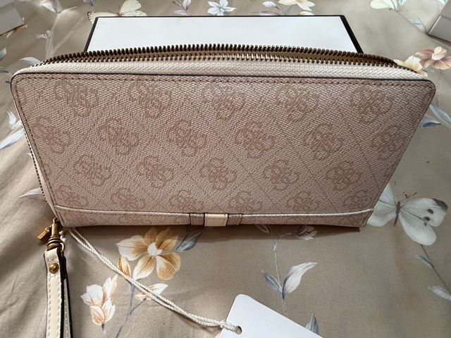 Carteras Guess Grandes