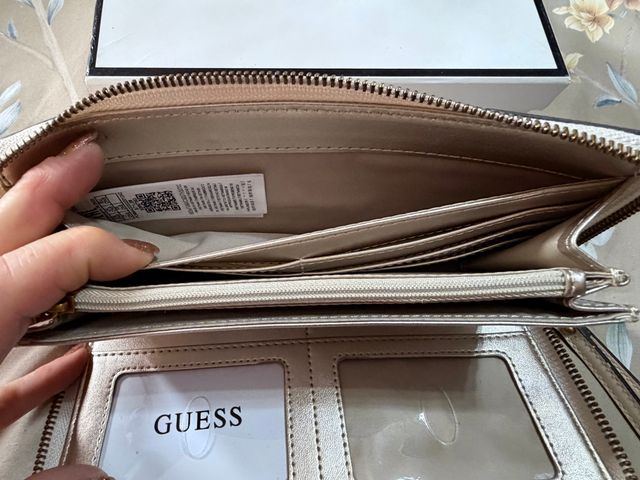 Carteras Guess Grandes