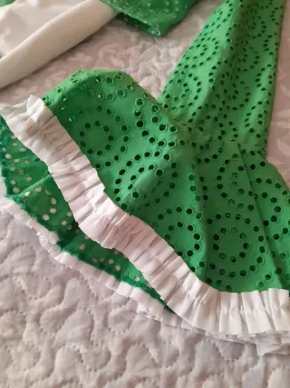 Traje Flamenca Blanco y Verde