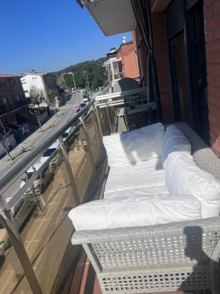 Divano esterno beige e bianco