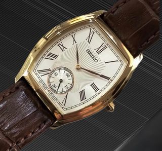 Reloj Seiko de oro vintage estilo tank cartier