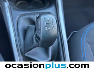 Peugeot 2008 PureTech 82 Style 60 kW (82 CV)