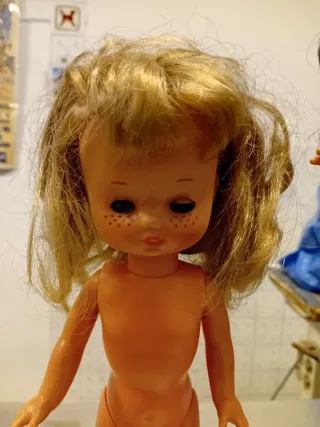 Muñeca antigua Famosa