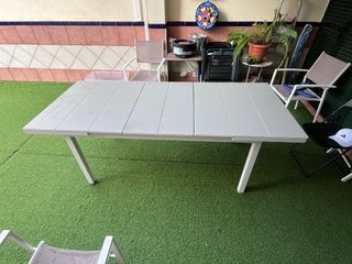 Mesa comedor exterior extensible gris