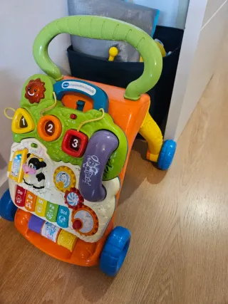 Correpasillos Vtech con actividades
