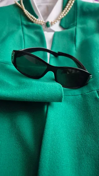 Gafas de sol Yves Saint Laurent negras