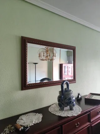 Specchio da parete in legno e vetro