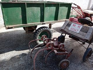 Se vende motocultor con remolque