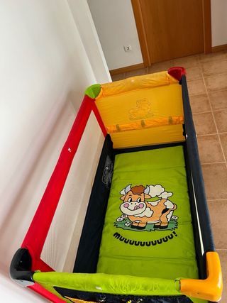 Cuna de viaje plegable