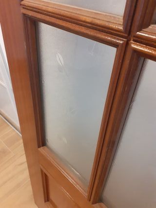 Puerta Sapelli con cristal (varias unidades)