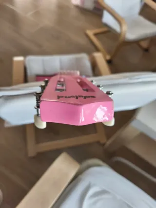 Guitarra rosa infantil EduLand