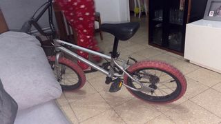 Bicicleta BMX Roja