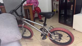 Bicicleta BMX Roja