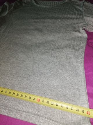 Camiseta Mango plateada talla S