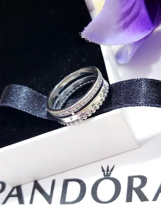 Anillo Pandora Signature Logo Pavé Cuentas
