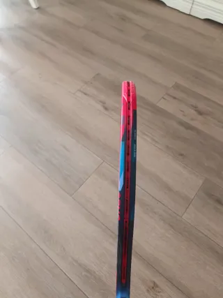 Raqueta Yonex Vcore 98