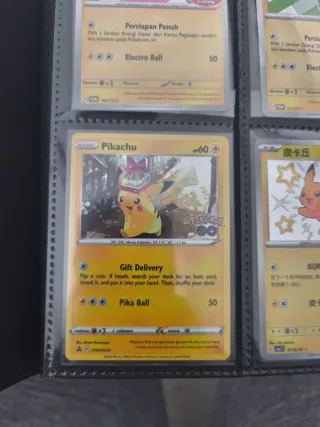 Conjunto de Cartas Pokémon Pikachu Promo