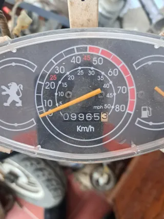 Motor peugeot v-click