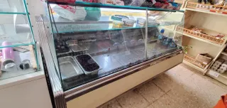 Vitrina expositora 2 metros